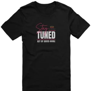 STAY TUNED Soft Tee - Magenta